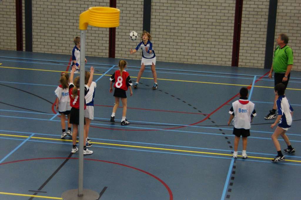 Korfbal E1  4 december-3.JPG